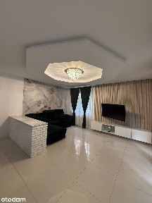 Niezależne wejście, dwie łazienki, ogród 120 m², hala garażowa