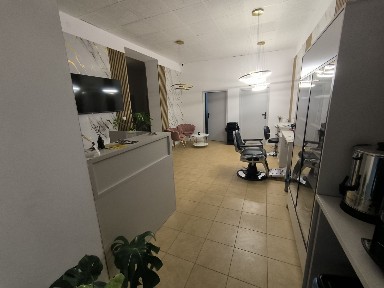 Podnajme stanowisko fryzjerskie, salon fryzjerski, fryzjer