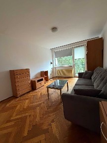 Odświeżone M-3, Doły, ul. Przemysłowa 18B, przy parku