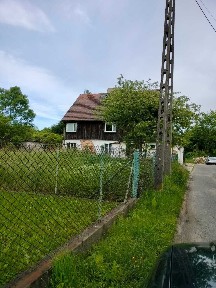 Dom z potencjałem w spokojnej części Strzelec Opolskich,70 m², ogród, wnętrze przygotowane do własnej aranżacji