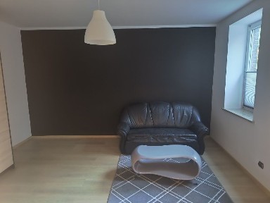 Wynajmę mieszkanie 32m2 na 1 piętrze w kamienicy