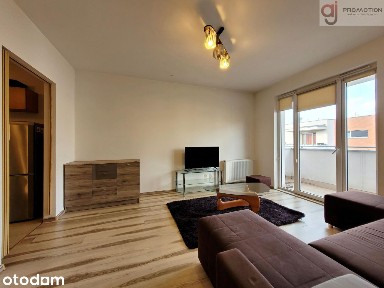 Sprzedam, 2 pok, ul. Tylna, winda, balkon, parking