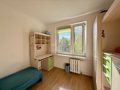 Ul. Pachońskiego - 3 pokoje, osobna kuchnia, loggia, parking, tramwaj
