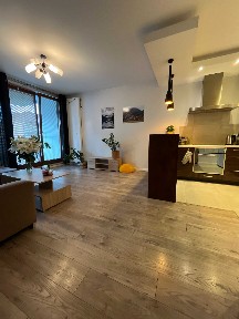 Komfortowe 2-pokojowe mieszkanie 48 m² z garażem i komórką lokatorską w cenie