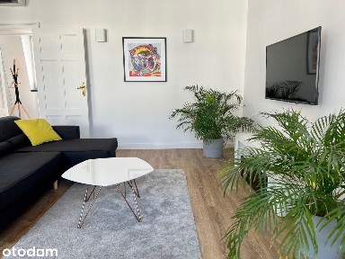 Apartament z klimatyzacją i parkingiem w sąsiedztwie Grand Hotelu