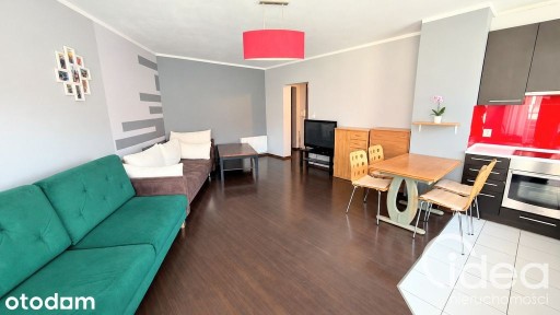 2 pokoje, Śródmieście, balkon,winda, 2010r.b.