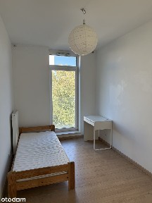 Trzypokojowe mieszkanie z balkonem w Bielanach