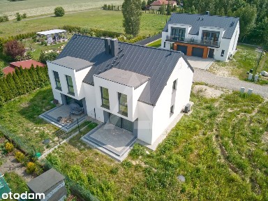 Nowoczesny dom bliźniak w Żołędowie