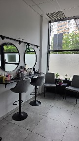 Podnajem stanowisk w salonie kosmetycznym