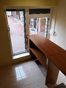 Mały lokal dla małej działalności - Fabryczna 5a na wprost Gali, przy przystanku, parter