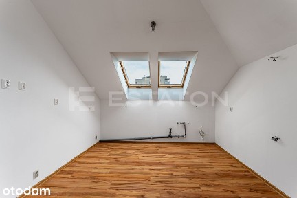 Taras 30m2 i 100m2 przestrzeni - Pobitno
