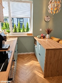 Komfortowy 4 pokojowy apartament /prywatny parking /ogród /umeblowany
