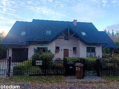 Dom wolnostojący z garażem i wiatą w miejscowości Przodkowo