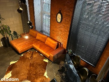 Industrialny loft z antresolą | Tobaco Park | umeblowany