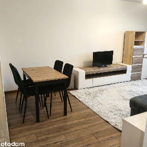 Umeblowane i odnowione mieszkanie z balkonem w Elblągu -blisko uczelni