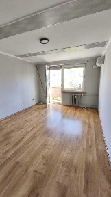 Sprzedam 2-pokojowe mieszkanie (2piętro, balkon, klimatyzacja) w Krapkowicach
