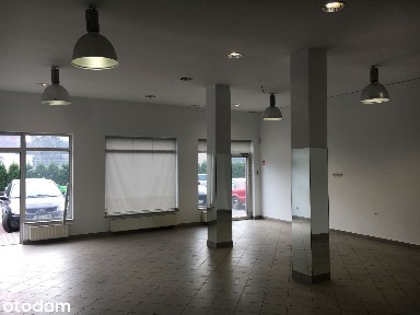 Lokal do wynajęcia w centrum, parter z witryną