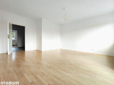 Wolne od zaraz nieumeblowane ul. Krzyżowa 8 dwupokojowe z balkonem