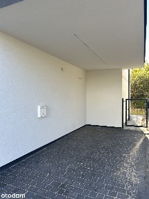 Dom bliźniak z klimatyzacją i dużą działką