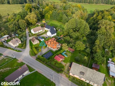 Dom z fotowoltaiką i dużą działką - Radusz