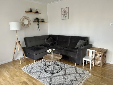 Komfortowe 3 pokoje | 61 m² | Park Zdrojowy 2 min | 2 łazienki | Parking