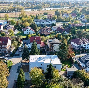 3 pokoje 70 m² DOM bez czynszu | klimatyzacja | balkon i ogród | garaż + miejsce postojowe