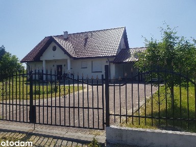Wolnostojący, 4 sypialnie,2 łazienki,duża działka.