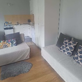 Atrakcyjna kawalerka z balkonem w centrum Gdyni