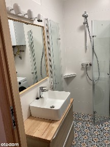 2 pokoje, po remoncie, z wyposażeniem, centrum