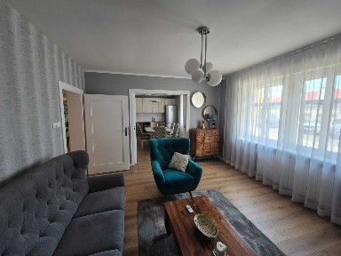 Mieszkanie połowa domu Dąbrowskiego 3 /1