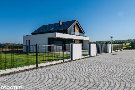 Nowoczesna stodoła, niebanalna architektura. Nowy Dom, jakość premium.