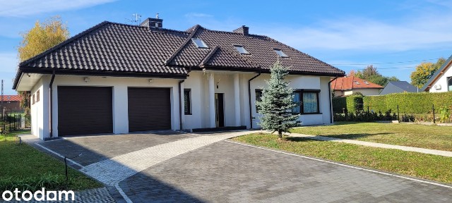 Dom w centrum Bibic, 206 m2, 5 pokoi, 14a działka, do wejścia.