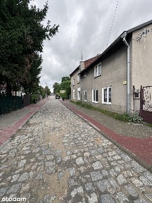 Dom podzielony na mieszkania w ciekawej lokalizacj