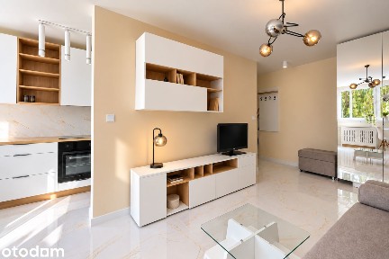 Duża kawalerka po remoncie, kompleksowo wyposażona - Krzyki