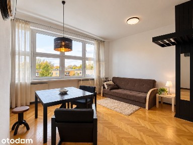 3 pokoje | 52 m² | Sufity 3,5 m | Kominek |Parking