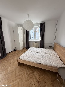 Urocze mieszkanie w kamienicy na Saskiej Kępie (54m)