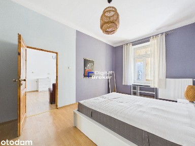 2 pokoje / wysokie sufity / kominek / Balkon / Górna