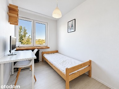 3 Pokoje | Osobna jasna kuchnia | Balkon | Piwnica | Winda | 5 piętro