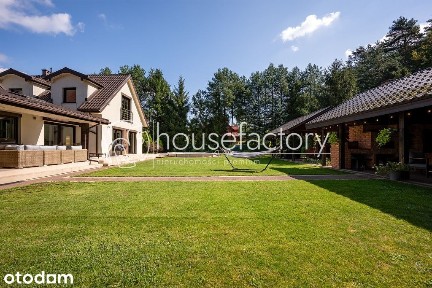 Dom wolnostojący 254 m², garaż, piękny ogród!
