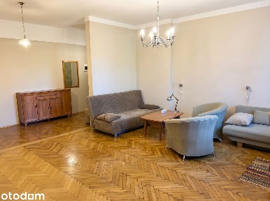 PRZESTRONNE MIESZKANIE W KAMIENICY | KROWODRZA