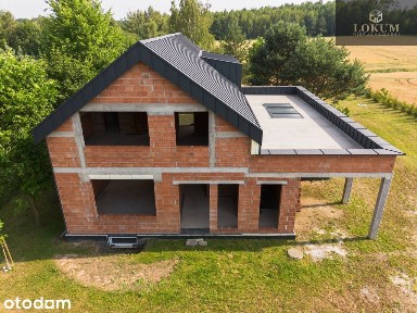 Dom w stanie surowym otwartym z dużą działką - Lat
