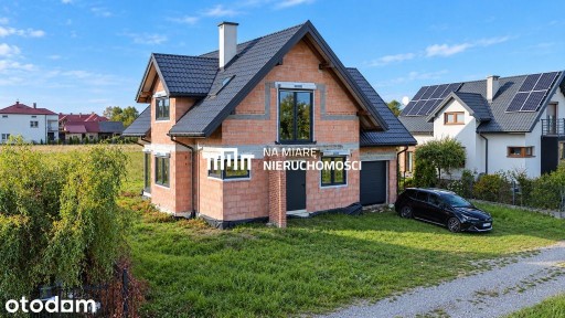 6 pokojowy dom w otoczeniu zieleni