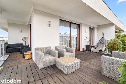 Wyjątkowy apartament 76m2 | Taras 60m2 |Willa Wrocław | Rybnicka