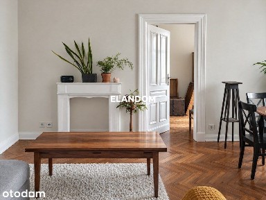 Lwowska, 73m2 w przedwojennej kamienicy