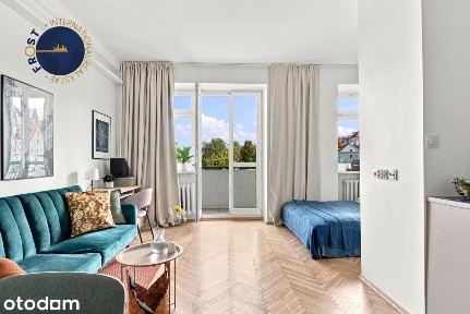 Inwestycja, balkon, widok na Starówkę i Bulwary