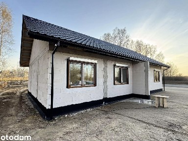 Nowy dom parterowy w Dołujach