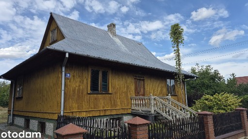 Wolnostojący malowniczy dom z garażem i piwnicą