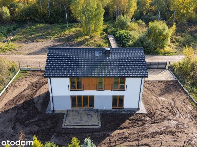 Dom wolnostojący w zielonej części Grodziska