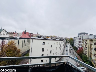 Bytom Centrum 2 pokoje, oddzielna kuchnia, duży balkon i parking