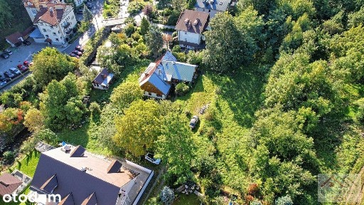 Zabytkowa willa w Karpaczu, na działce 4683 m2